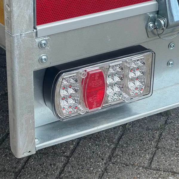 Kit d'éclairage LED - Cantonal - 4,5 mètres de câble principal Aspock - 13 broches - Plug & Play