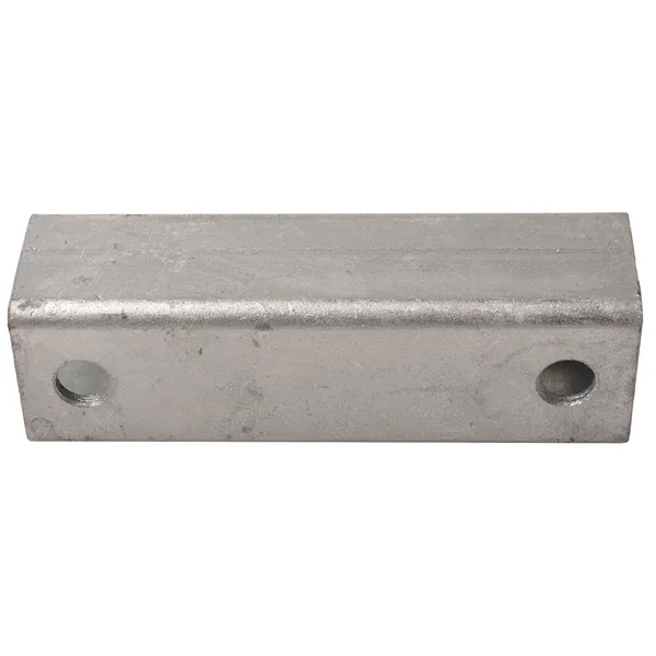 Profil de douille 40x40x3 mm - M10 105 mm de diamètre - 130 mm de long